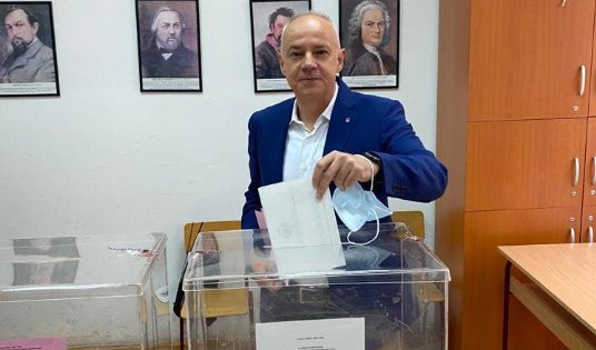 Gradonačelnik Beograda glasao na Vračaru