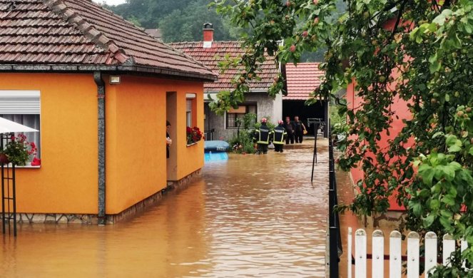 RHMZ IZDAO HITNO UPOZORENJE ZA DVA DANA Stiže nam potop, ovim delovima Srbije prete POPLAVE