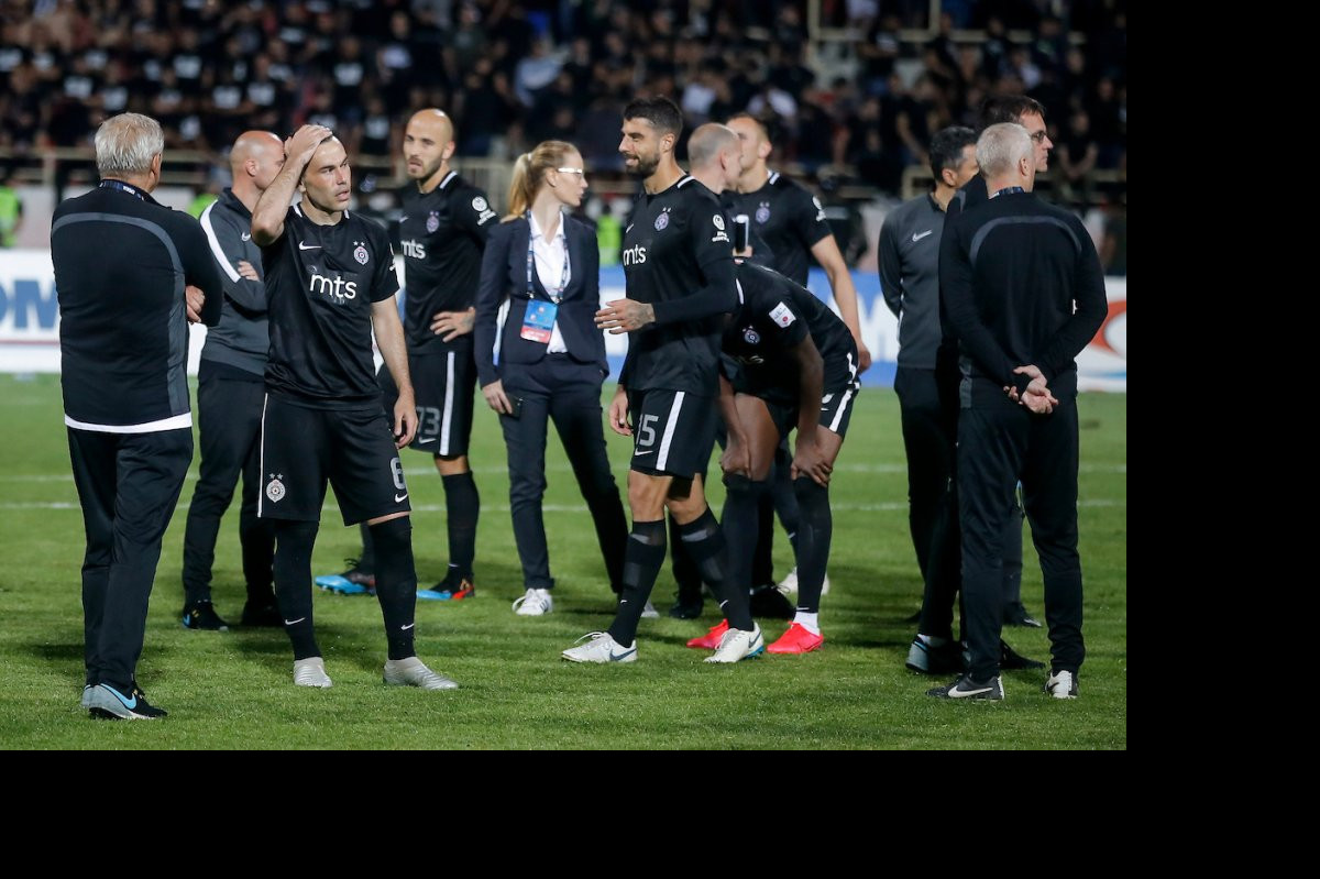 UPRAVA OSTAJE, O OSTAVKAMA NE RAZMIŠLJA! Nema promena u Partizanu uprkos NEUSPEŠNOJ sezoni!