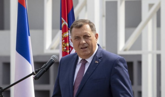 POD SRPSKOM ZASTAVOM SE RADUJEMO I TO JE NAŠE OBELEŽJE! Milorad Dodik ponovio da Srbija i Republika Srpska trebaju biti jedna država!