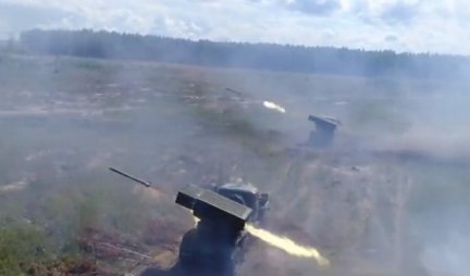 ZAGRMELE RUSKE HAUBICE! Neprijatelj nema šanse protiv ovakve sile! (VIDEO)