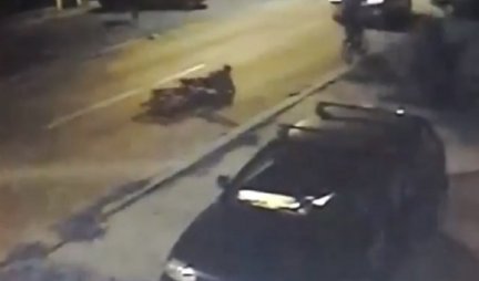 (VIDEO) KAMERE SNIMILE UŽAS U NOVOM SADU! Automobilom pokosio dečaka na biciklu i POBEGAO!