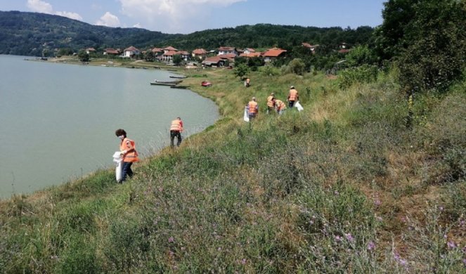 Počeli javni radovi na čišćenju jezera Ćelije