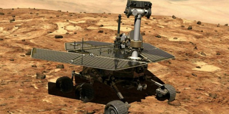 ROVER NA MARSU SPAZIO NEOBIČAN PREDMET! Astronomi iznenađeni prizorom na crvenoj planeti (FOTO)
