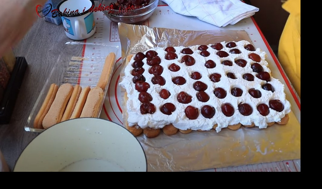 (VIDEO) TORTA SA TREŠNJAMA! Lagana letnja poslastica!