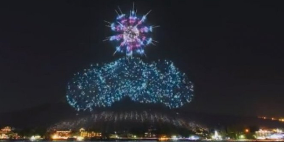 (VIDEO) OD OLIMPIJSKIH IGARA OSTAO JE SAMO VATROMET! Spektakl na nebu iznad Tokija za još jaču borbu protiv korone!
