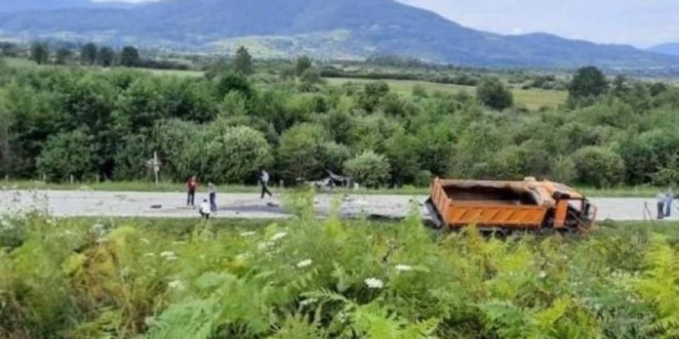 BEBA I RODITELJI POGINULI U STRAVIČNOJ SAOBRAĆAJNOJ NESREĆI! Novi detalji tragedije kod Mrkonjić Grada!