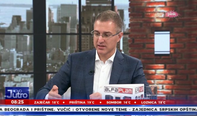 OPOZICIJA NEMA ZAMERKI NA SADRŽAJ DOKUMENTA, VEĆ KAKVOM JE OLOVKOM POTPISAN I GDE JE KO SEDEO! Stefanović: Istorijski i dobar sporazum u Vašingtonu