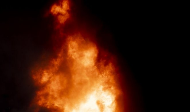 GORI AMERIKA! U požarima život izgubilo najmanje 28 ljudi, evakuisano više od pola miliona (VIDEO)