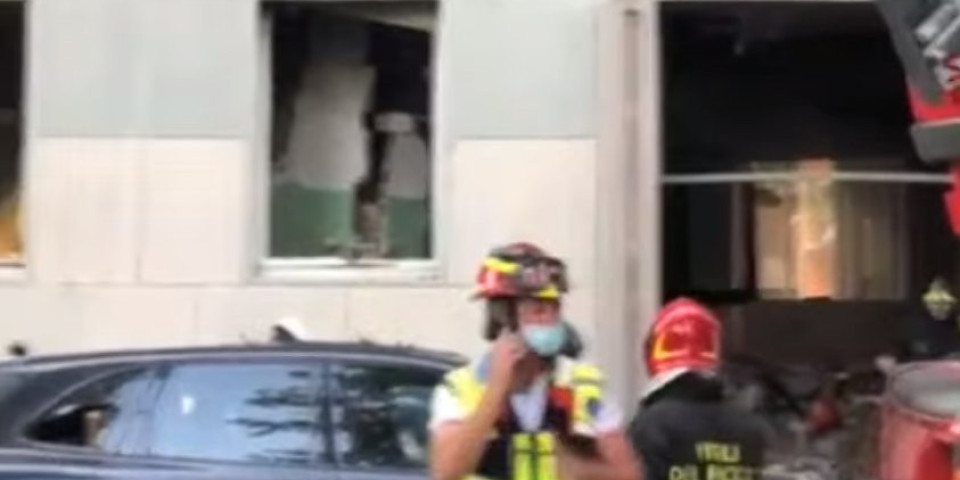 (VIDEO) JAKA EKSPLOZIJA DIGLA MILANO NA NOGE! Horor u stambenoj zgradi, povređeno 6 ljudi, sumnja se na gas!