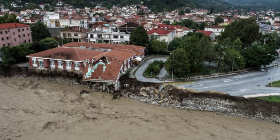 TUŽNI PRIZORI IZ GRČKE! Uragan Janos opustošio zemlju, farmeri spašavaju životinje (FOTO/VIDEO)
