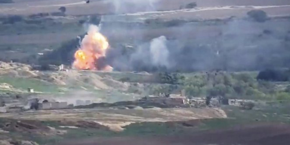 NASTAVLJENA AZERBEJDŽANSKA OFANZIVA! Alijev zahteva povlačenje jermenskih trupa iz Karabaha, Jermeni uništili 2 drona! (VIDEO)