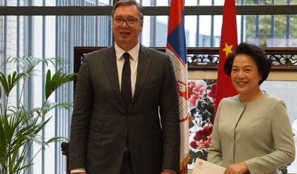 NEMA TOG PRITISKA KOJI ĆE NARUŠITI PRIJATELJSTVO SRBIJE I KINE! Vučić preko ambasadorke Čen Bo uputio poruku predsedniku Siju! (FOTO)