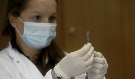 PREDSEDNIK VUČIĆ POTVRDIO: Prve doze ruske vakcine Sputnjik V stigle u Srbiju!