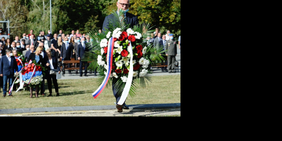 SA PIJETETOM SE SEĆAMO 80.000 ŽRTAVA! Vesić u Jajincima: Kada danas vidimo kako se Srbija razvija, možemo da kažemo da njihove žrtve nisubile uzaludne!