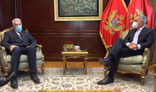 (VIDEO) ĐUKANOVIĆ DAO MANDAT KRIVOKAPIĆU! Završene konsultacije za sastav nove crnogorske vlade!