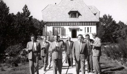 (FOTO) Ovako je 1959. godine izgledala Titova vila na Zlatiboru, a sada njene nove slike KOMENTARIŠE CELA SRBIJA