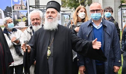 (Foto) Otvorena izložba o srpskim pravoslavnim crkvama u Beogradu