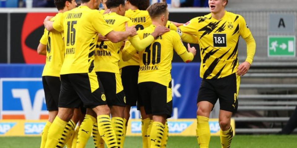 (VIDEO) LOŠA UVERTIRA HOFENHAJMA PRED DUEL SA ZVEZDOM! Dortmund držao čas fudbala!