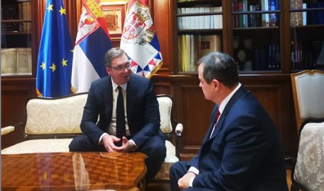 (FOTO) PRED SRBIJOM SU TEŠKI IZAZOVI! Vučić se sastao sa Dačićem: Prijateljstva u politici su retka, ali je jedinstvo ključno za dobrobit Srbije!