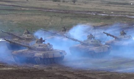 RUSI ZAPLENILI POLJSKI POKLON UKRAJINSKOJ VOJSCI! T-72 ide na remont... a onda pravac u borbu!