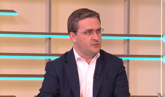 VUČIĆEV ODLAZAK U CG HRABAR POTEZ, IMA DUBOKU SIMBOLIKU! Selaković: Ovo je težak trenutak za SPC i srpski narod u Crnoj Gori!