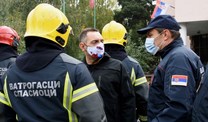 (FOTO) VULIN POSETIO VATROGASCE POVODOM DANA ZAŠTITE OD POŽARA Ovim ljudima svi dugujemo veliku zahvalnost