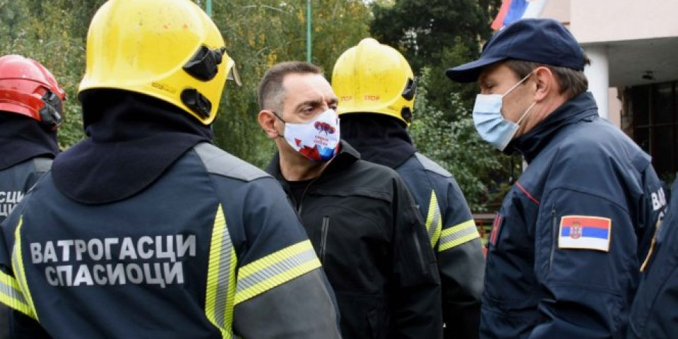 (FOTO) VULIN POSETIO VATROGASCE POVODOM DANA ZAŠTITE OD POŽARA Ovim ljudima svi dugujemo veliku zahvalnost