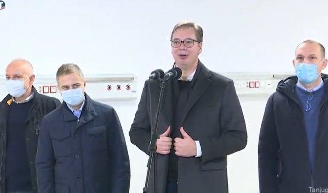 (VIDEO) SUTRA NAS ČEKA NAJGORI DAN, ČAK OKO 3000 ZARAŽENIH! Predsednik Vučić u obilasku kovid bolnice u Batajnici: JA SAM SE TESTIRAO DO SAD 34 PUTA!
