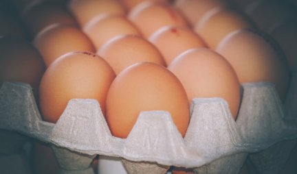 Koliko DUGO jaja mogu da stoje u FRIŽIDERU a da se NE POKVARE?