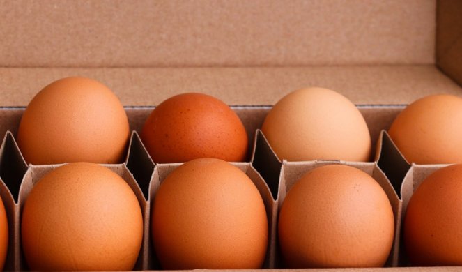 TRADICIJA SE NASTAVLJA! Prodavci spremaju uskršnje poskupljenje jaja, evo i za koliko!