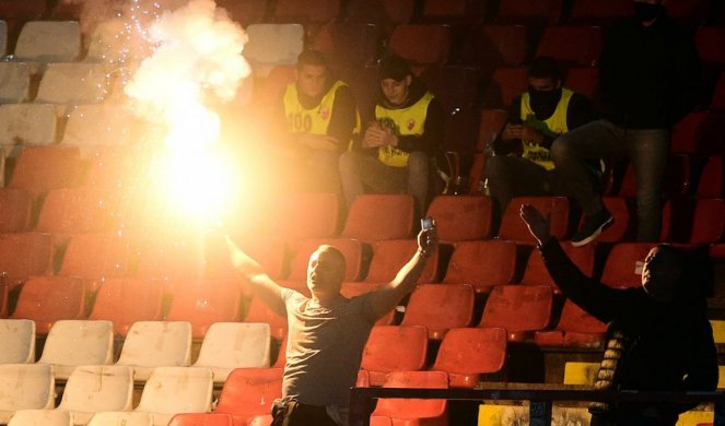 (VIDEO/FOTO) SRBIJA U NEVERICI! Pogledajte kako je Šavija prekinuo utakmicu i držao govor igračima!