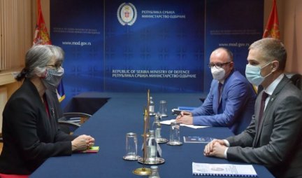 (Foto/video) Sastanak ministra Stefanovića sa ambasadorkom Ujedinjenog Кraljevstva MakLeod