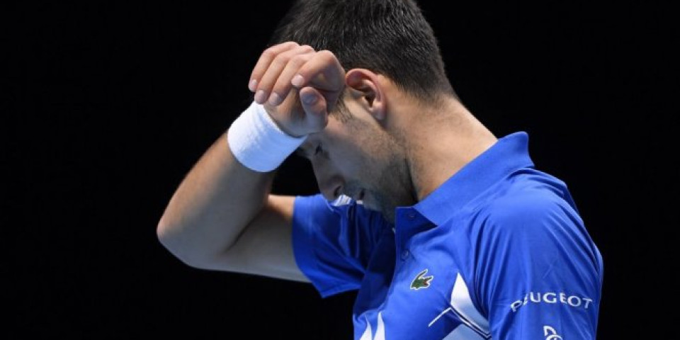 (VIDEO) FANOVI ZABRINUTI! Da li je ovo znak da Novak završava karijeru?