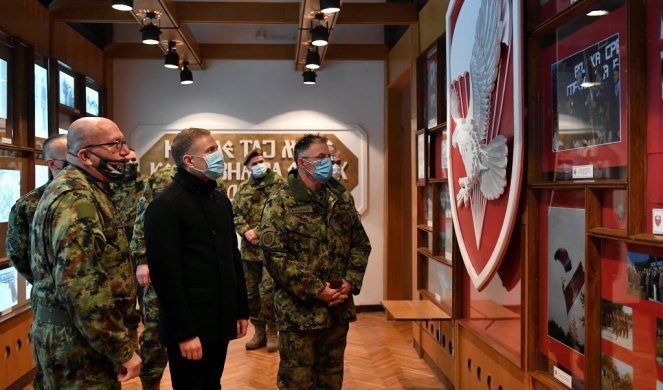 (FOTO) STEFANOVIĆ OBIŠAO BRIGADU ZA SPECIJALNE OPERACIJE: Nema veće časti za vojnika nego da služi u ovakvoj jedinici!