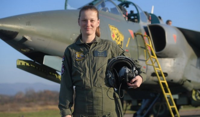 Vojska Srbije dobila prvu ženu pilota jurišnog borbenog aviona "Orao"!