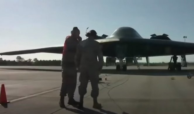 NOĆNA MORA ZA AMERIKANCE! Kineski novi nevidljivi bombarder može NUKLEARNIM RAKETAMA da dobaci do Havaja! (VIDEO)