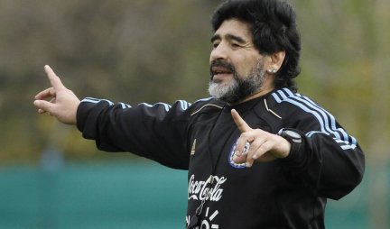 POJAVILI SE NOVI DETALJI, BUKTI RAT ZBOG MILIONA! Maradona je imao dva sefa, niko NE MOŽE DA IH OTVORI!