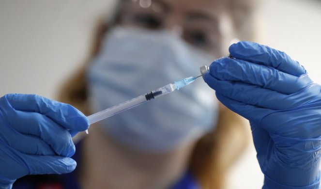 OBRAČUN SA KORONOM! Više od pola miliona ljudi primilo vakcinu u Velikoj Britaniji
