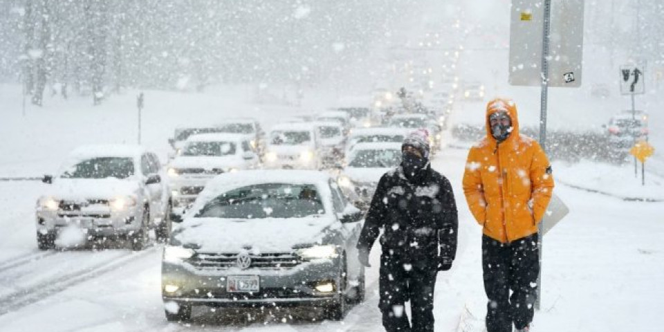 TREBA LI I SRBIJA DA BRINE?! SNEG ZATRPAO EVROPU - METEOROLOZI IZDALI HITNO UPOZORENJE! Oluja donosi hladan front - ZIMA JE STIGLA!