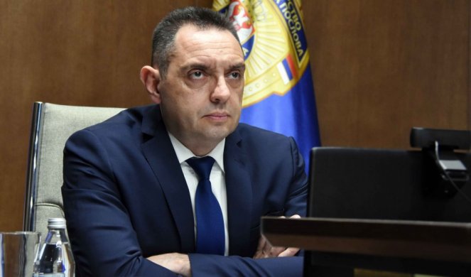 Vulin: Vlada zemlje u kojoj su rasni sukobi masovni, ne bi smela sa takvom lakoćom da Srbiju optužuje za zločine iz mržnje
