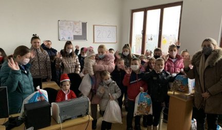 MALIŠANI S OSMEHOM NA LICU! Kancelarija za KiM organizuje dodelu novogodišnjih i božićnih paketića za decu iz srpskih sredina! /VIDEO/