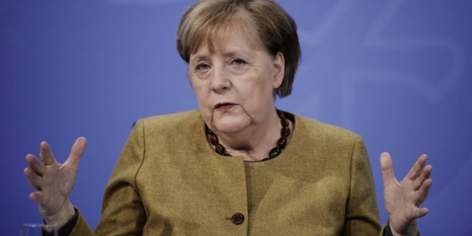 NEMAČKA KANCELARKA ŠOKIRALA IZJAVOM! Merkel: Vakcine AstraZeneke su sigurne, ali ja se ne bih vakcinisala njom!