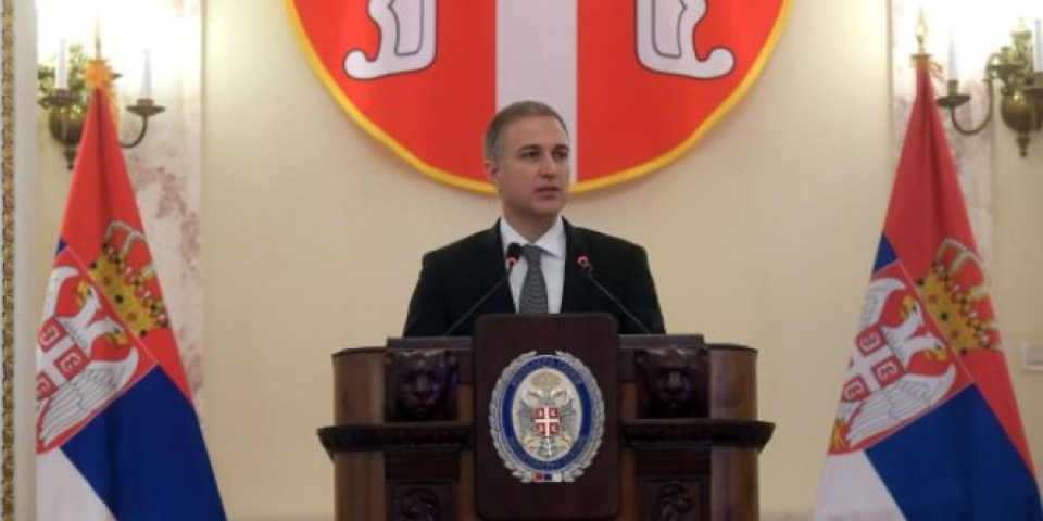 LEPA VEST! Ministar Stefanović uručio stipendije za 23 mladih!