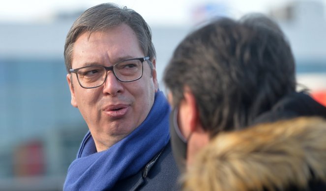 Predsednik Vučić večeras na aerodromu "Nikola Tesla" dočekuje 100.000 doza ruske vakcine!