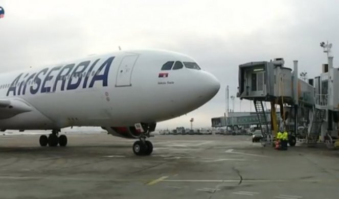 VANREDNO SLETANJE NA AERODROMU NIKOLA TESLA! Detalji o avionu! (VIDEO)