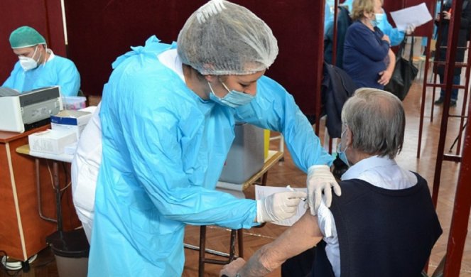 Vesić: Vakcinisano gotovo 42 odsto punoletnih građana Beograda
