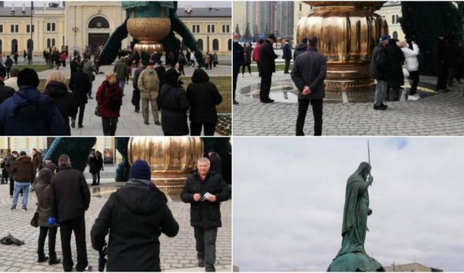 BEOGRAĐANI ŠETAJU NOVIM SAVSKIM TRGOM, oduševljeni SPOMENIKOM STEFANU NEMANJI! /Foto/