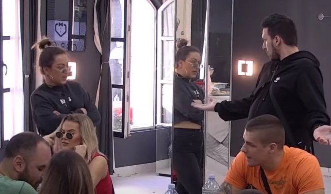 OPŠTI HAOS U ZADRUZI - DIREKTAN POGODAK U GLAVU! Ana nasnula na Zolu, uvrede pljuštale kao kiša /VIDEO/