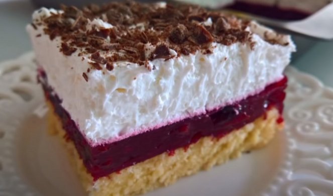 ZASLADITE OVAJ DAN! Napravite najbolji kremasti voćni kolač! /VIDEO/